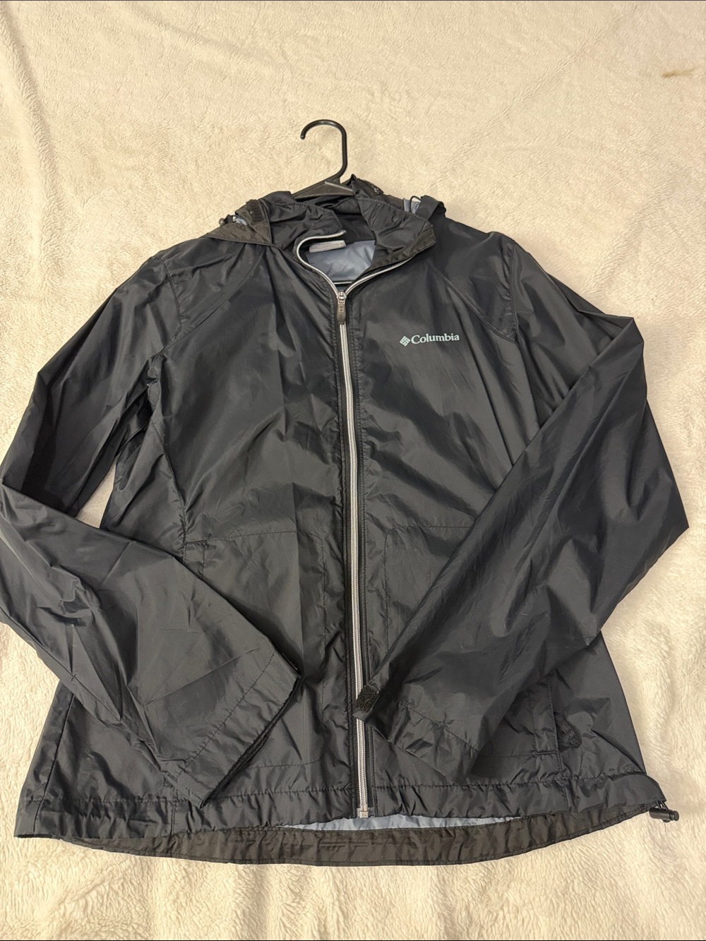 Columbia Men’s Black Hooded Rain Shell Jacket